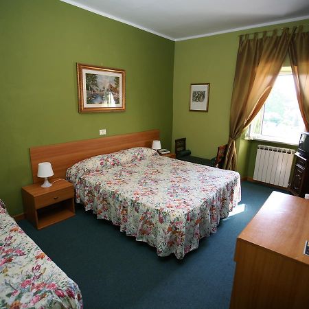 Hotel Sutrium Dış mekan fotoğraf
