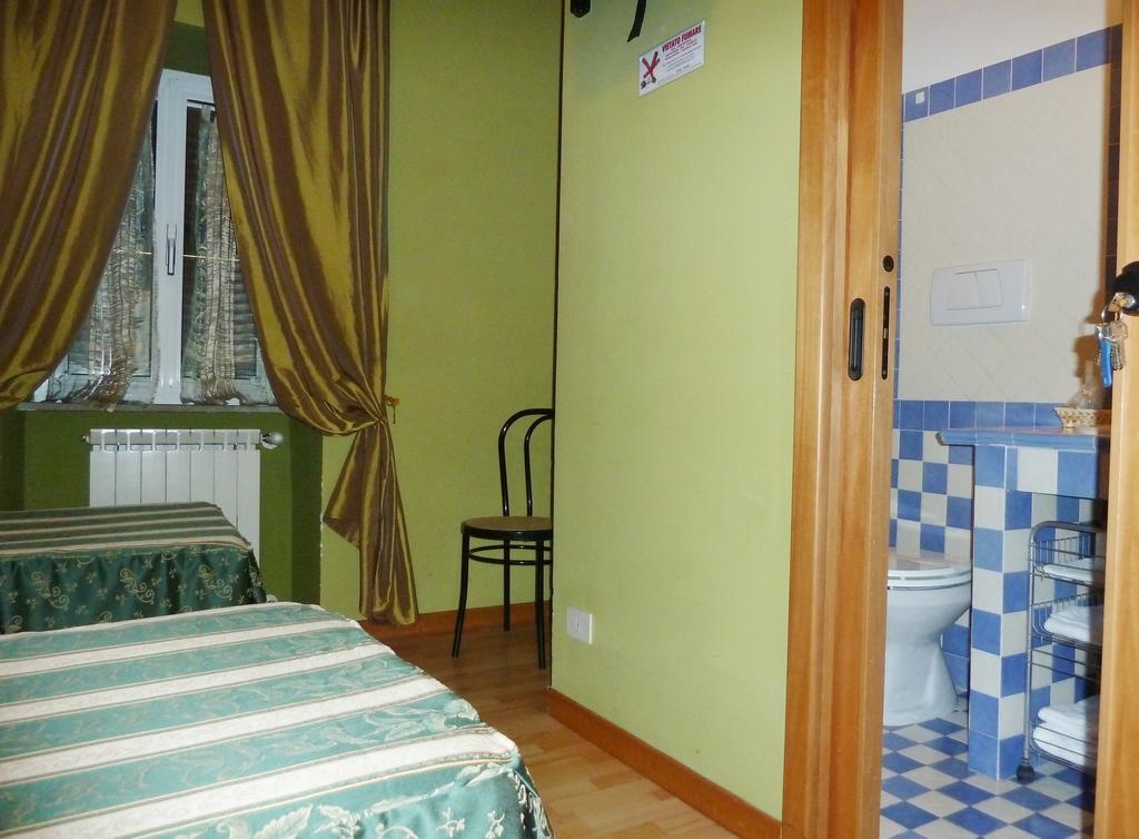 Hotel Sutrium Oda fotoğraf