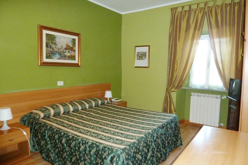 Hotel Sutrium Oda fotoğraf